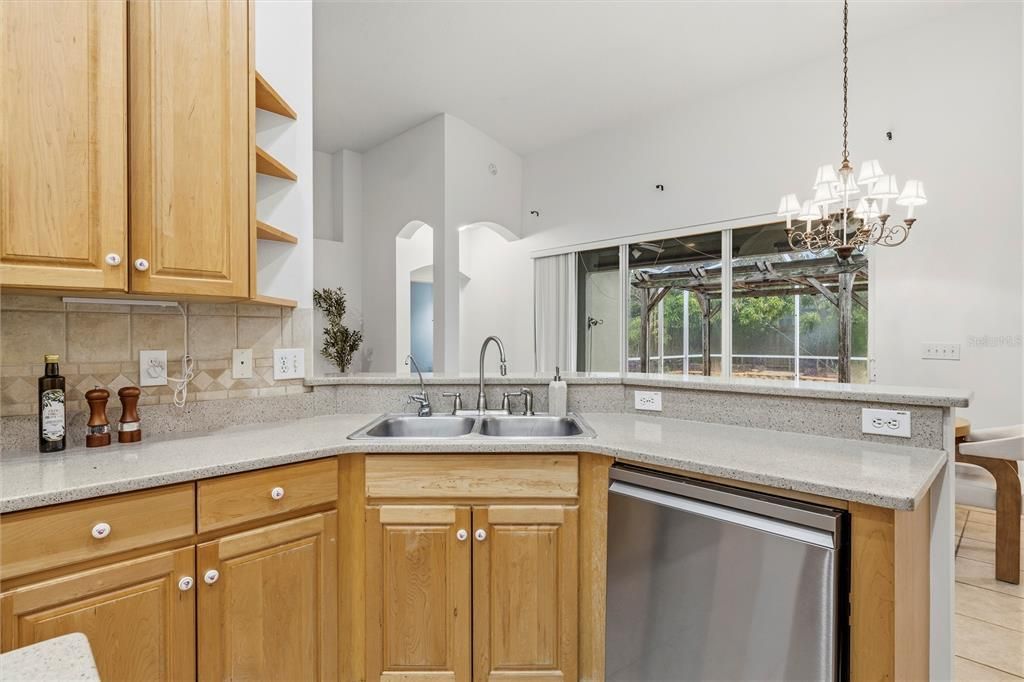 For Sale: $415,000 (4 beds, 3 baths, 2477 Square Feet)