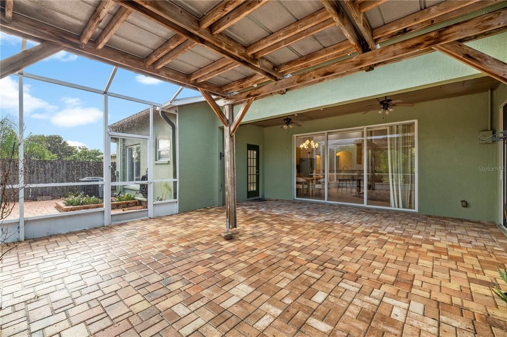 For Sale: $415,000 (4 beds, 3 baths, 2477 Square Feet)