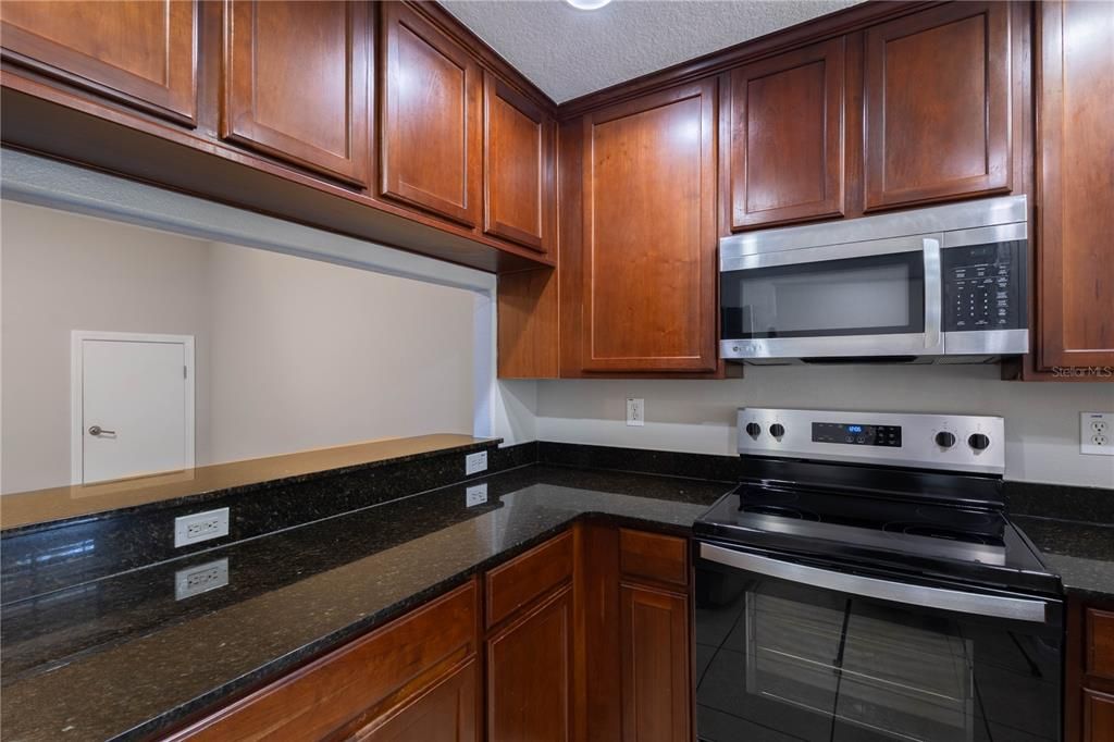 В аренду: $1,850 (3 спален, 2 ванн, 1532 Квадратных фут)