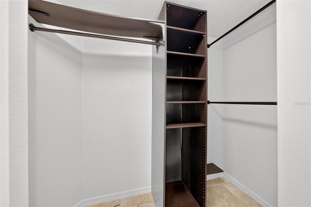 En Venta: $579,000 (4 camas, 2 baños, 2194 Pies cuadrados)