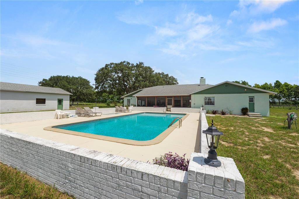 En Venta: $625,000 (4 camas, 2 baños, 2296 Pies cuadrados)