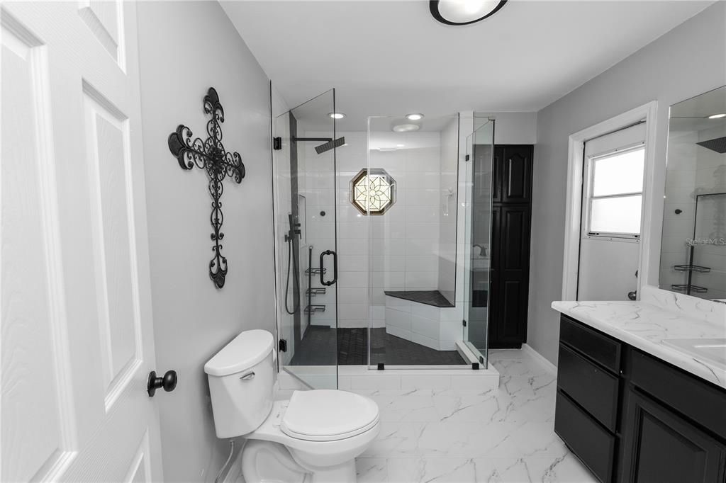 En Venta: $625,000 (4 camas, 2 baños, 2296 Pies cuadrados)