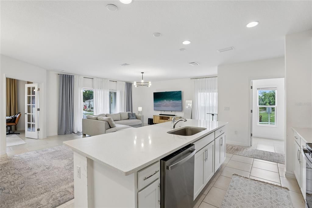 For Sale: $485,000 (4 beds, 2 baths, 2956 Square Feet)