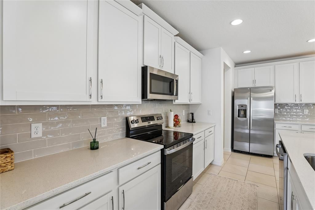For Sale: $485,000 (4 beds, 2 baths, 2956 Square Feet)
