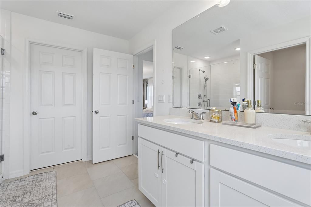 For Sale: $485,000 (4 beds, 2 baths, 2956 Square Feet)