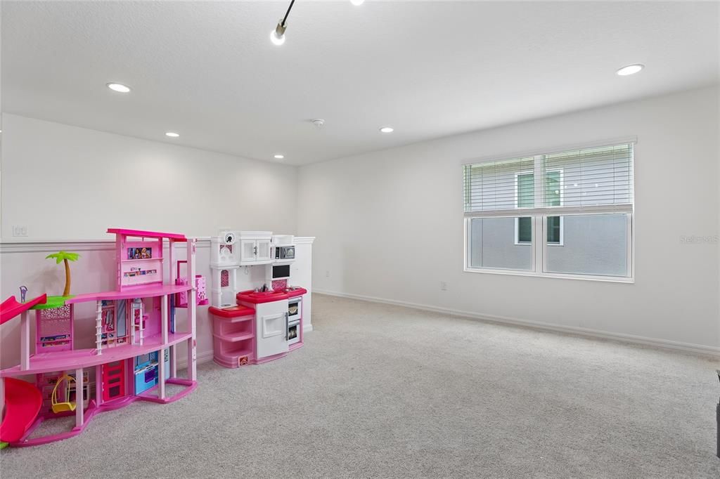 For Sale: $485,000 (4 beds, 2 baths, 2956 Square Feet)