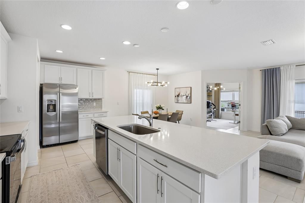 For Sale: $485,000 (4 beds, 2 baths, 2956 Square Feet)