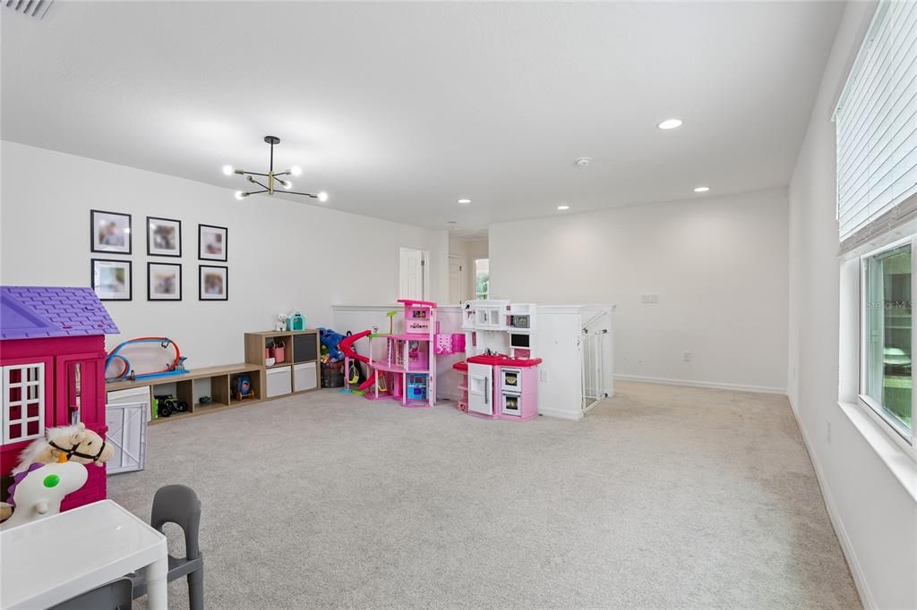 For Sale: $485,000 (4 beds, 2 baths, 2956 Square Feet)