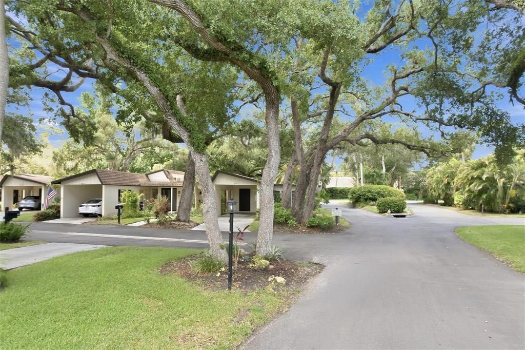 For Sale: $234,788 (2 beds, 2 baths, 1011 Square Feet)