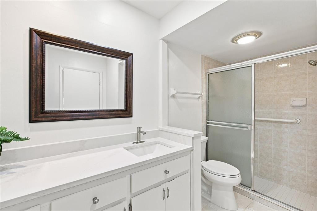 For Sale: $234,788 (2 beds, 2 baths, 1011 Square Feet)