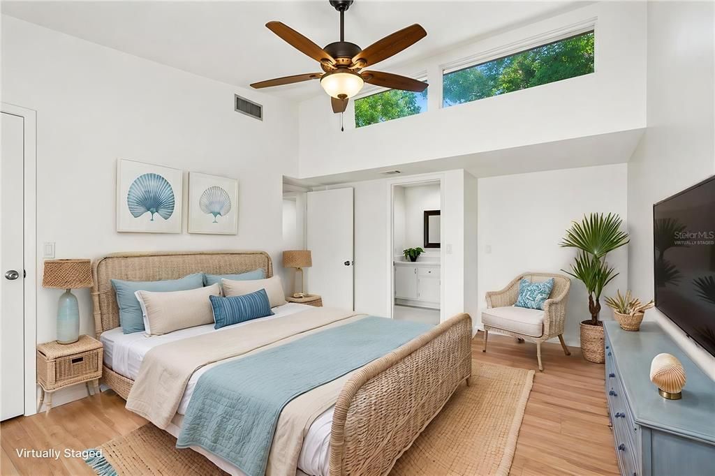 For Sale: $234,788 (2 beds, 2 baths, 1011 Square Feet)