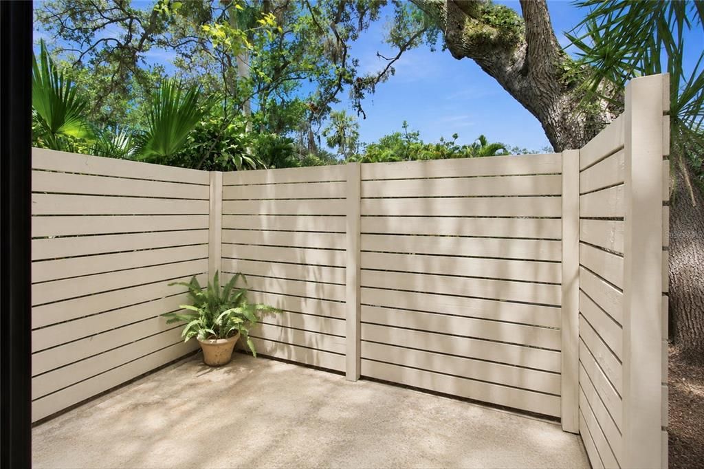 For Sale: $234,788 (2 beds, 2 baths, 1011 Square Feet)