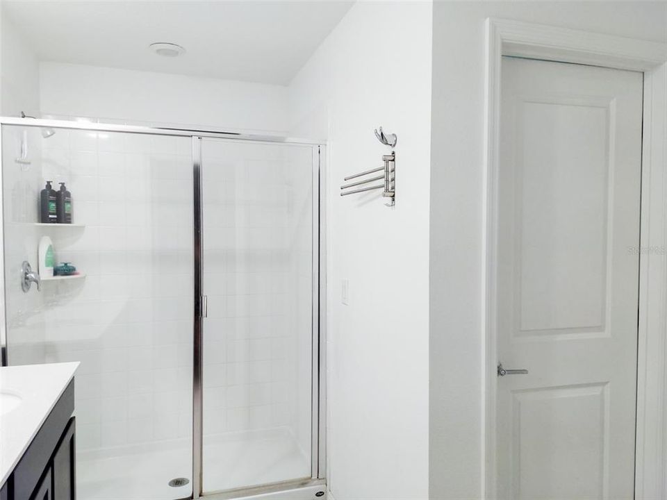 На продажу: $320,000 (3 спален, 2 ванн, 1432 Квадратных фут)