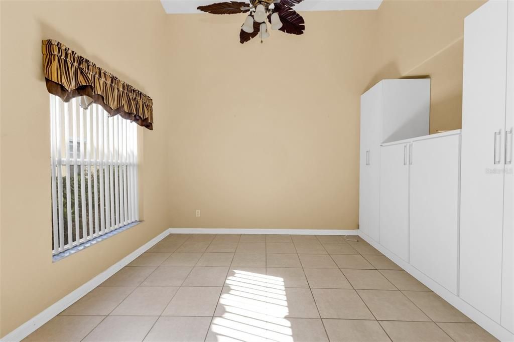 For Sale: $195,000 (2 beds, 2 baths, 1451 Square Feet)