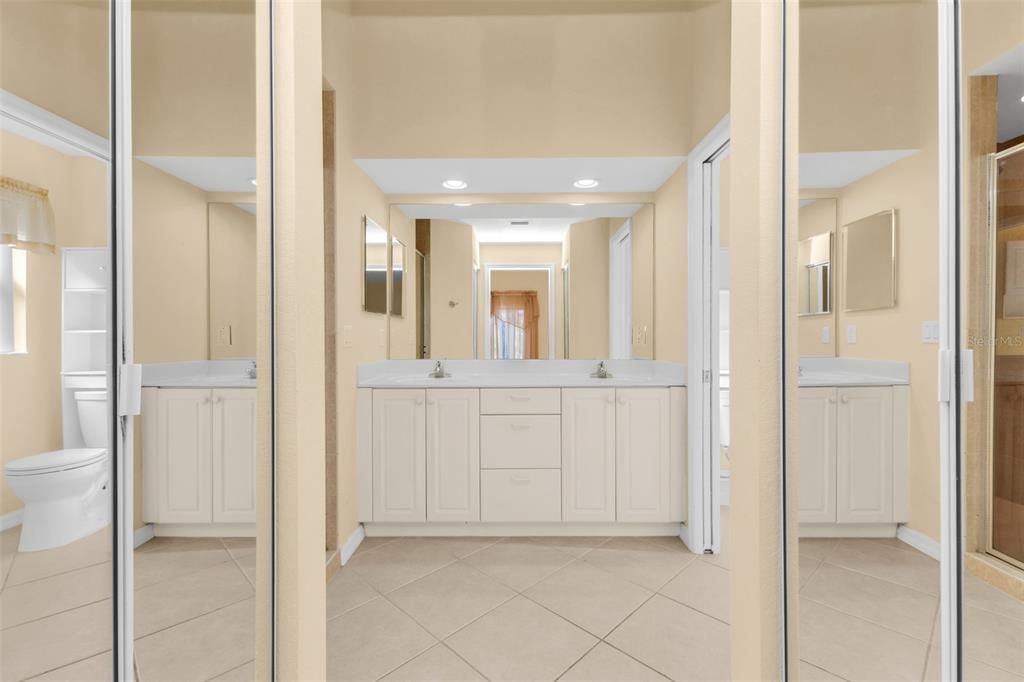 For Sale: $195,000 (2 beds, 2 baths, 1451 Square Feet)