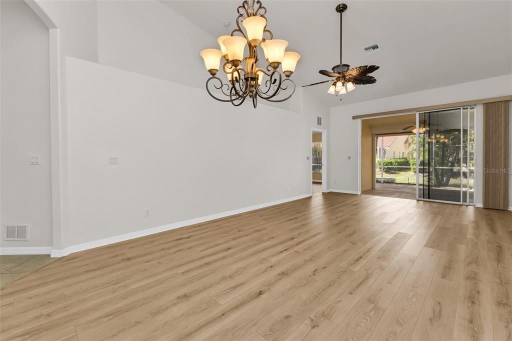 For Sale: $195,000 (2 beds, 2 baths, 1451 Square Feet)