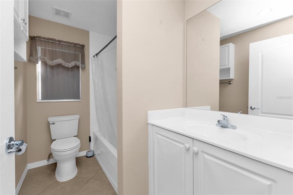 For Sale: $195,000 (2 beds, 2 baths, 1451 Square Feet)