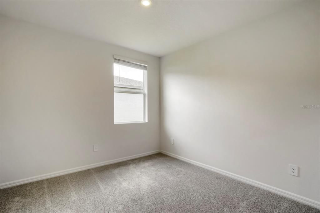 En Venta: $380,000 (4 camas, 2 baños, 1840 Pies cuadrados)