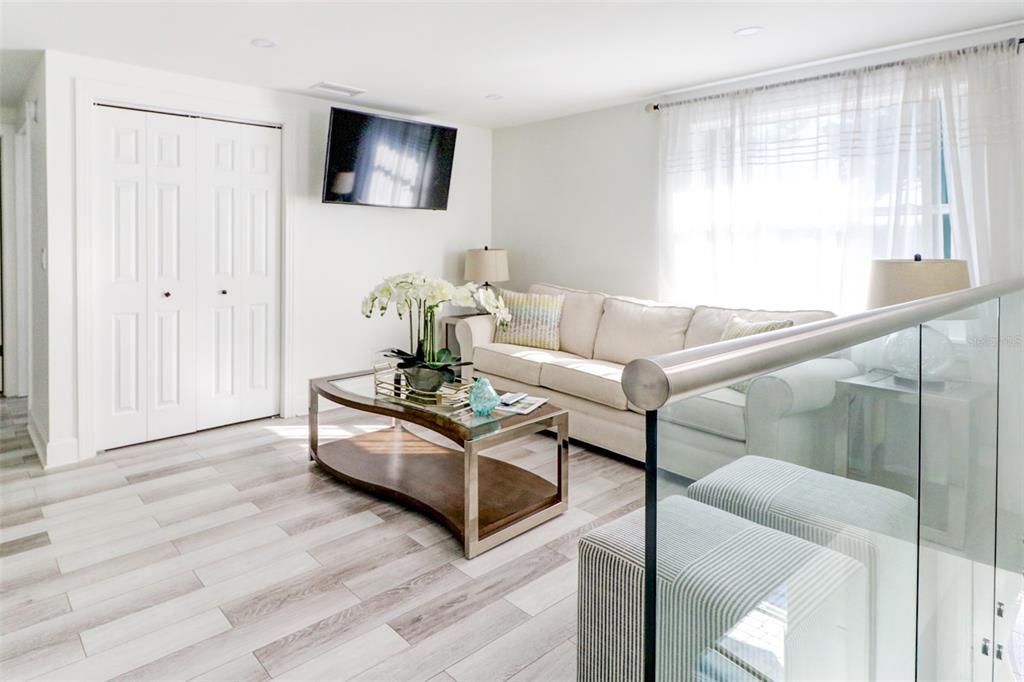 В аренду: $4,500 (4 спален, 2 ванн, 2491 Квадратных фут)