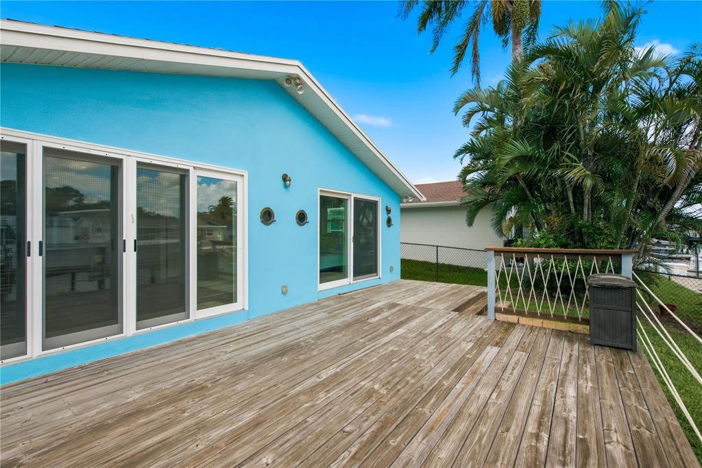 En Venta: $534,900 (3 camas, 2 baños, 1600 Pies cuadrados)