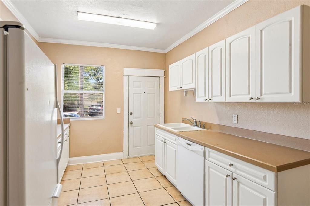 En Venta: $449,000 (0 camas, 0 baños, 1504 Pies cuadrados)