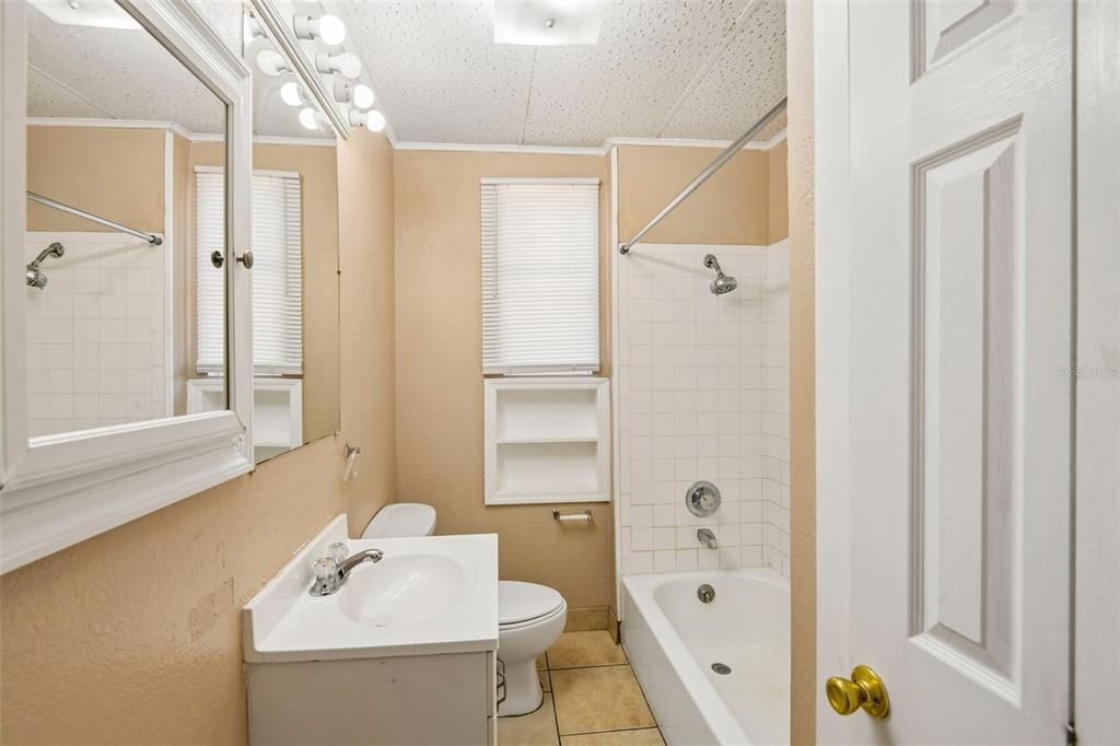 En Venta: $449,000 (0 camas, 0 baños, 1504 Pies cuadrados)