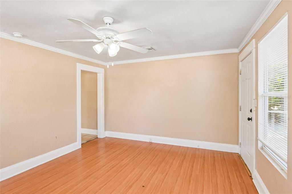 En Venta: $449,000 (0 camas, 0 baños, 1504 Pies cuadrados)