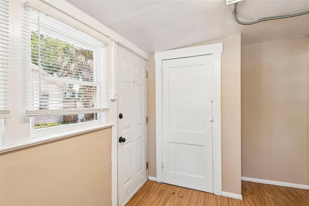 En Venta: $449,000 (0 camas, 0 baños, 1504 Pies cuadrados)