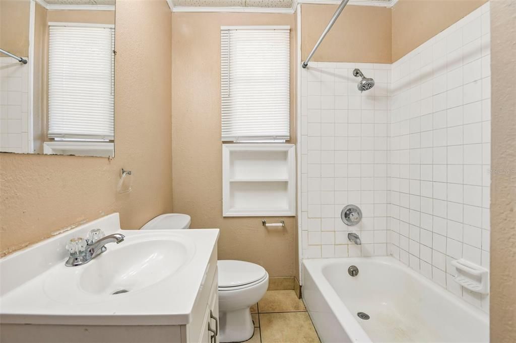 En Venta: $449,000 (0 camas, 0 baños, 1504 Pies cuadrados)