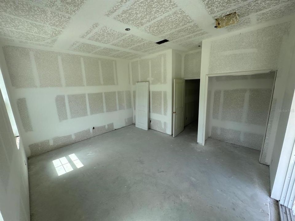 For Sale: $750,000 (4 beds, 3 baths, 2607 Square Feet)