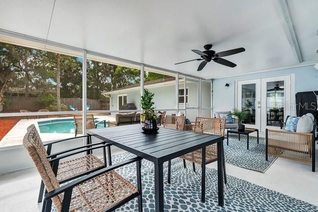 Activo con contrato: $569,000 (4 camas, 2 baños, 2022 Pies cuadrados)