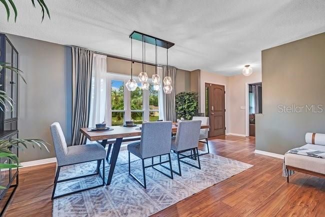 Activo con contrato: $569,000 (4 camas, 2 baños, 2022 Pies cuadrados)
