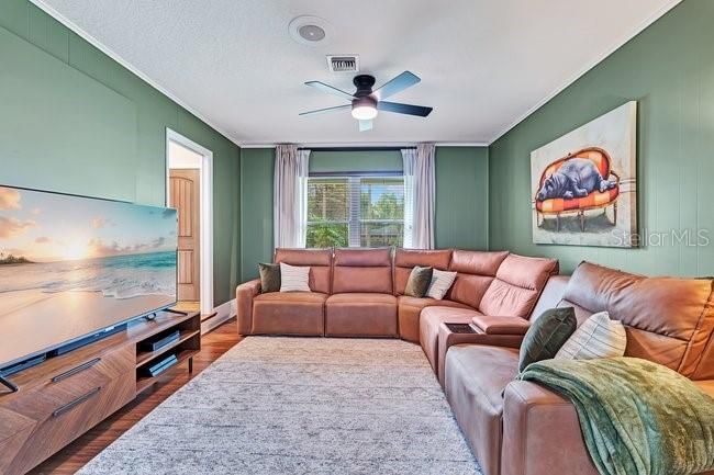 Activo con contrato: $569,000 (4 camas, 2 baños, 2022 Pies cuadrados)