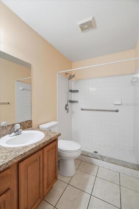 For Sale: $145,000 (2 beds, 2 baths, 1073 Square Feet)
