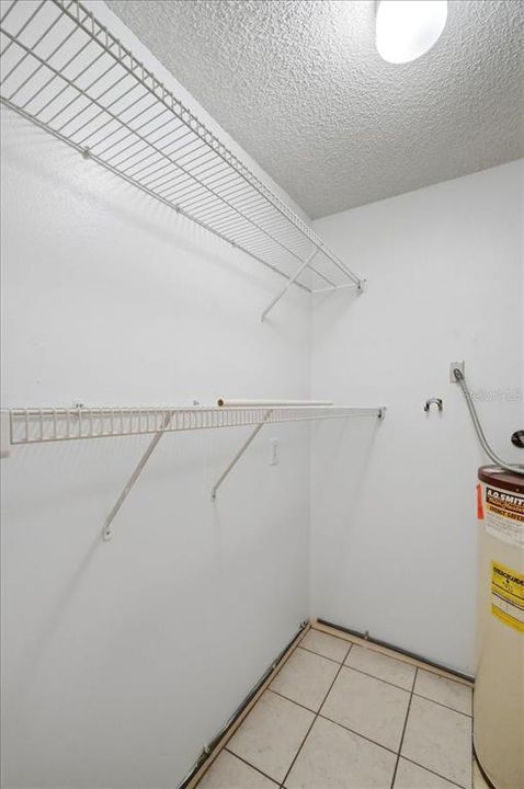 For Sale: $145,000 (2 beds, 2 baths, 1073 Square Feet)