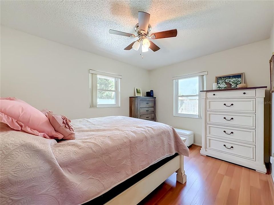 For Sale: $435,000 (3 beds, 2 baths, 1716 Square Feet)