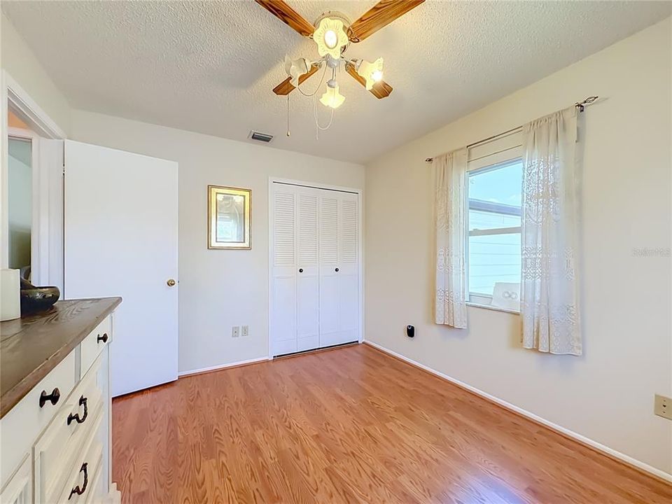 For Sale: $435,000 (3 beds, 2 baths, 1716 Square Feet)