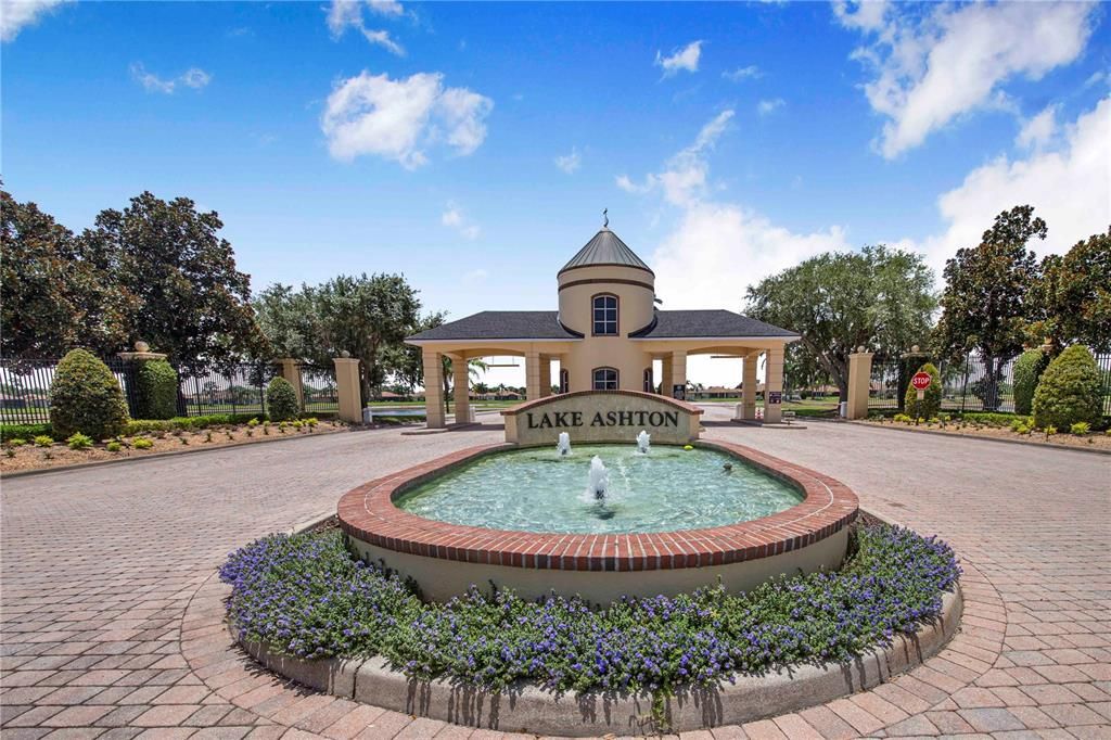 For Sale: $395,000 (3 beds, 2 baths, 2074 Square Feet)