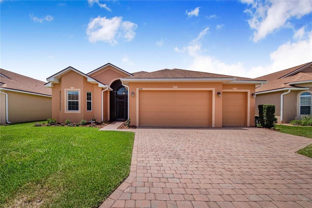 For Sale: $395,000 (3 beds, 2 baths, 2074 Square Feet)