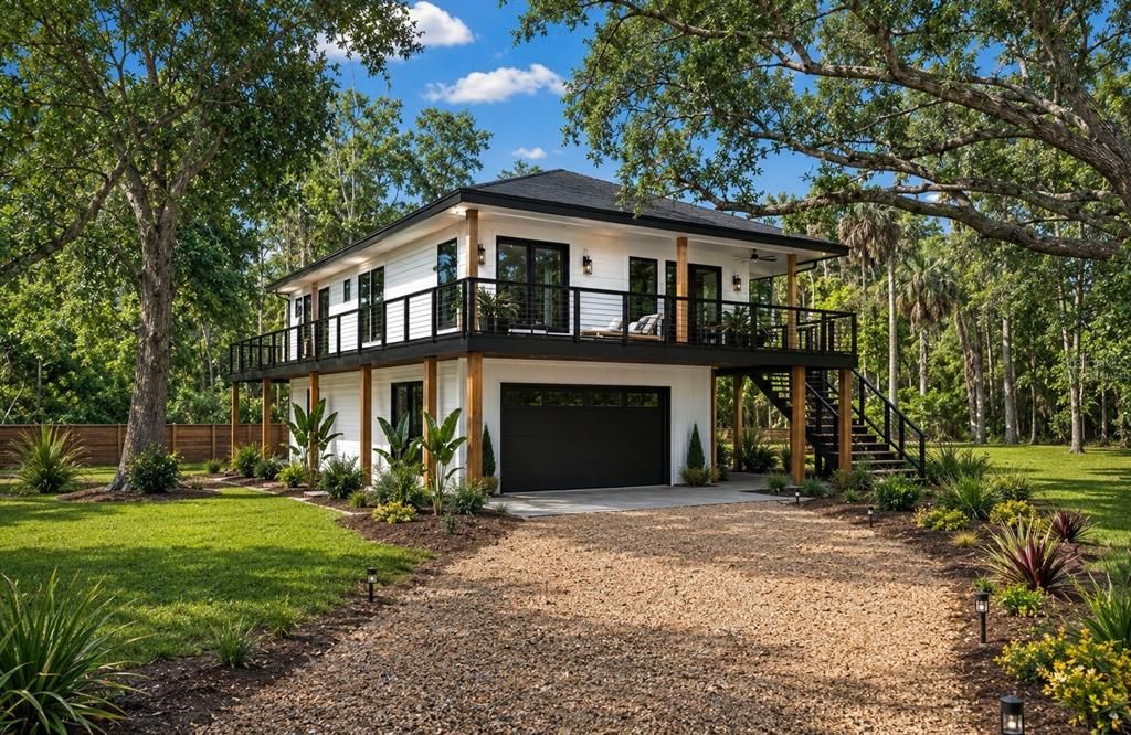 На продажу: $449,000 (2 спален, 1 ванн, 864 Квадратных фут)
