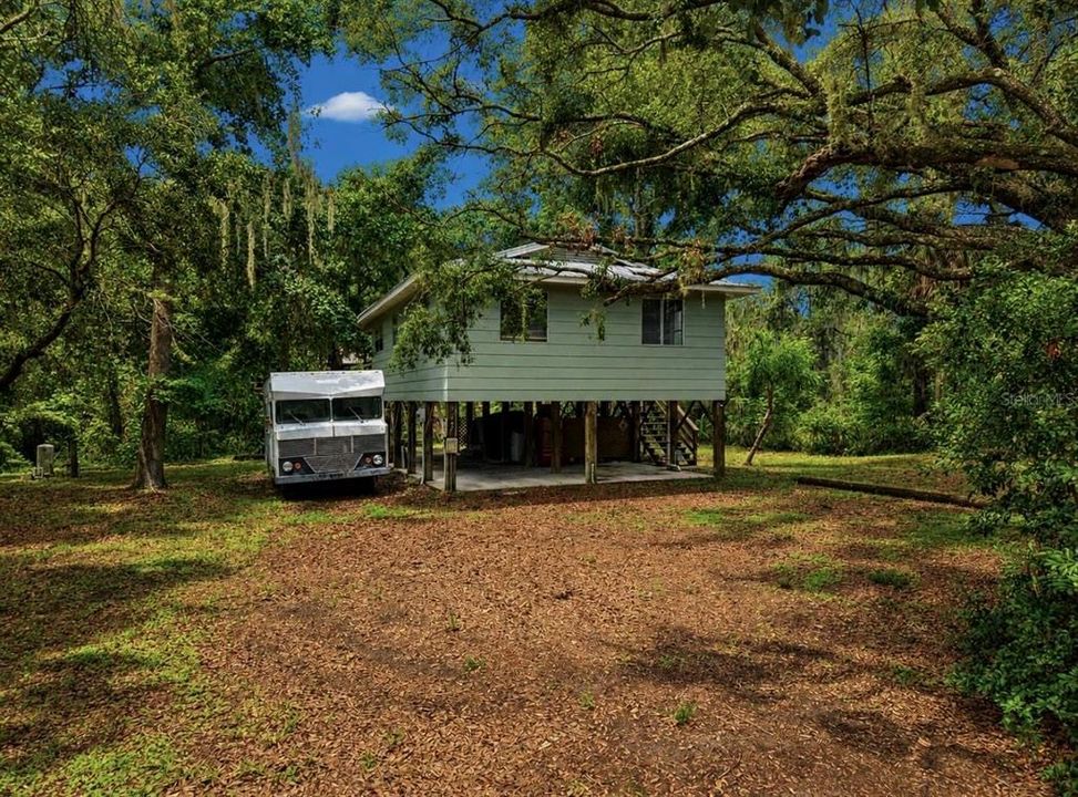 На продажу: $449,000 (2 спален, 1 ванн, 864 Квадратных фут)