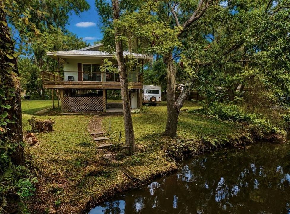 На продажу: $449,000 (2 спален, 1 ванн, 864 Квадратных фут)