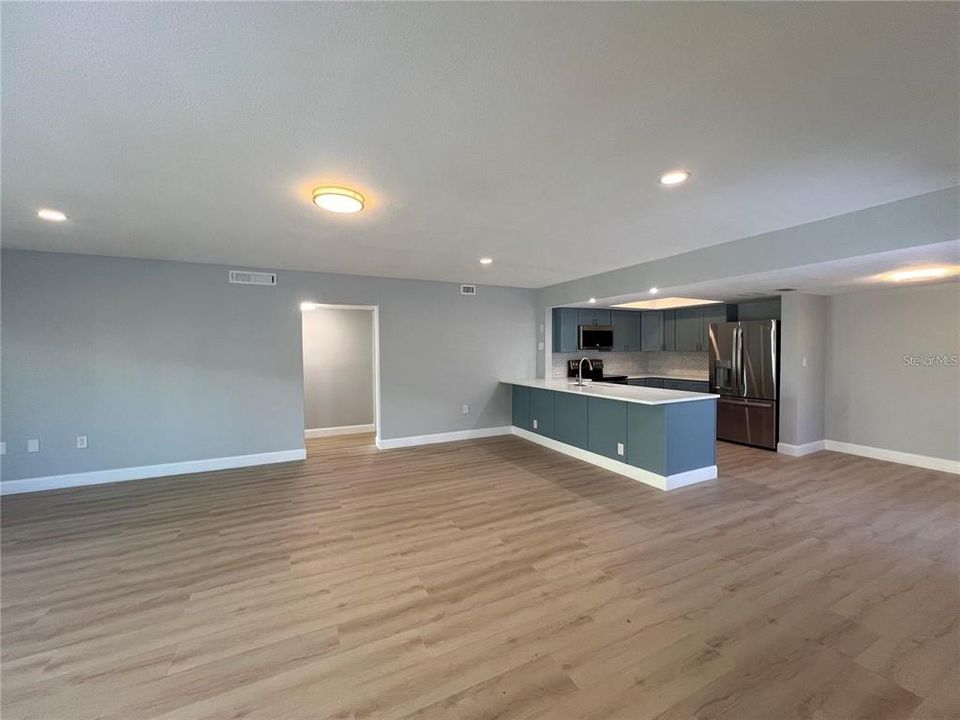 В аренду: $2,950 (2 спален, 2 ванн, 1315 Квадратных фут)