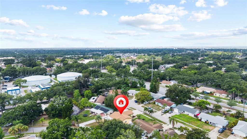 На продажу: $475,000 (4 спален, 2 ванн, 1700 Квадратных фут)