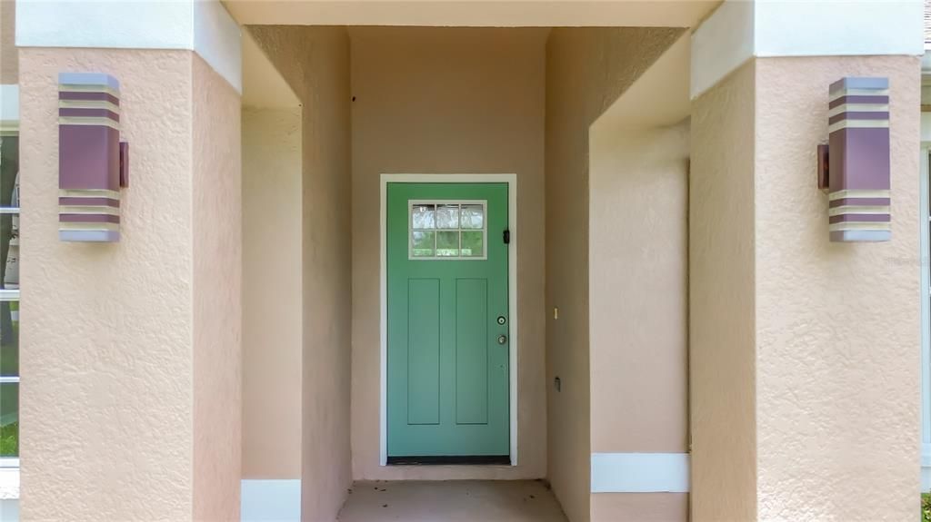 For Sale: $299,000 (4 beds, 2 baths, 2528 Square Feet)