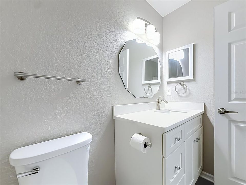 For Sale: $299,000 (4 beds, 2 baths, 2528 Square Feet)