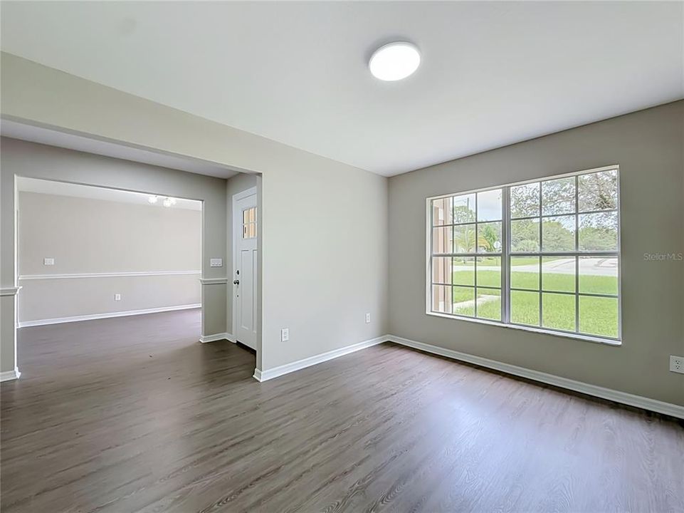 For Sale: $299,000 (4 beds, 2 baths, 2528 Square Feet)