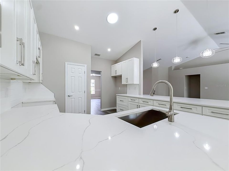 For Sale: $299,000 (4 beds, 2 baths, 2528 Square Feet)