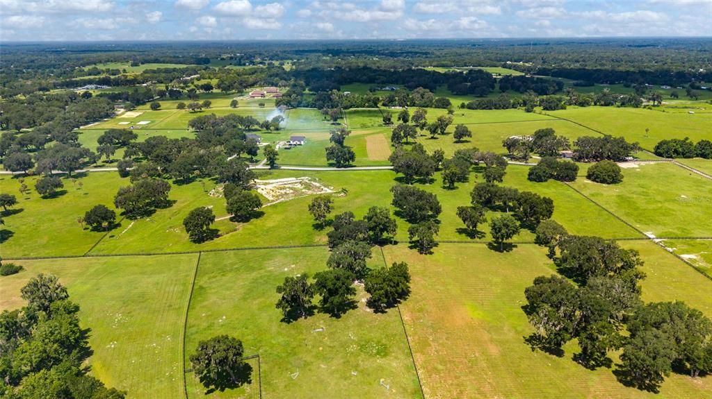 En Venta: $892,500 (16.84 acres)