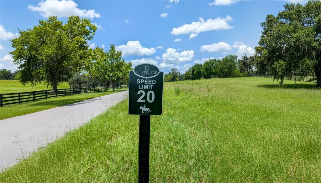 En Venta: $892,500 (16.84 acres)